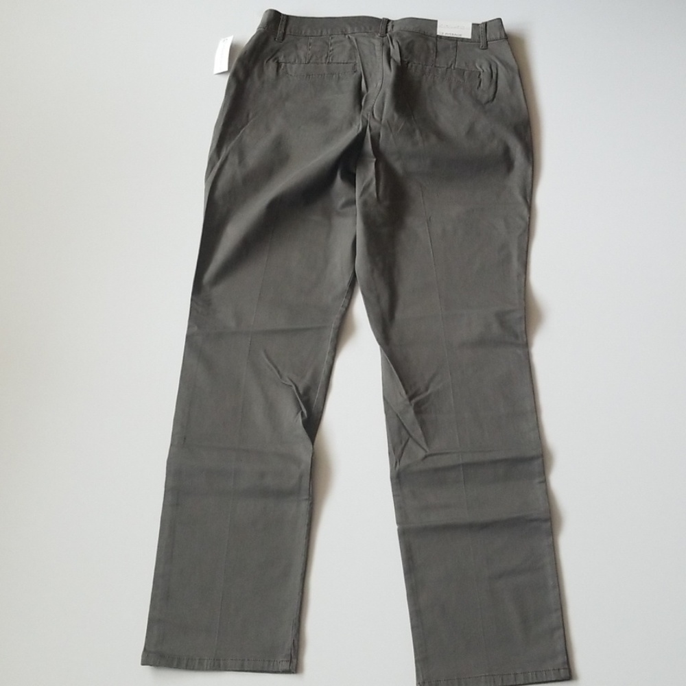Gloria Vanderbilt Anita Sateen Straight-Leg Pants - Picture 5 of 5